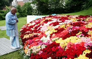 the-worlds-largest-bouquet_0.jpg